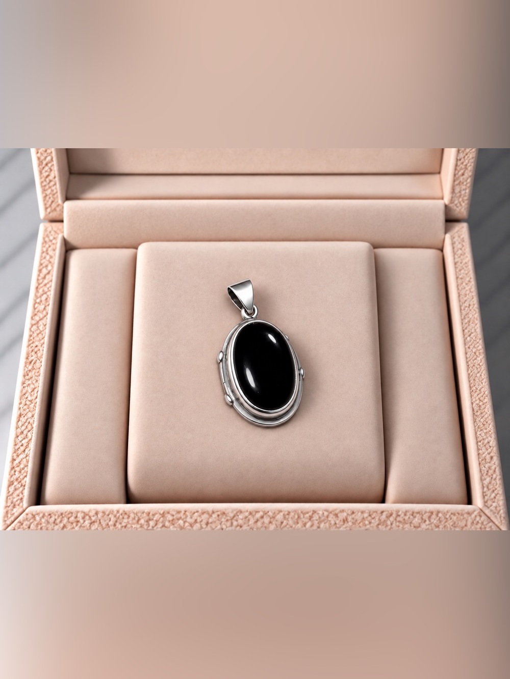Sterling Silver Black Onyx Oval locker Pendant